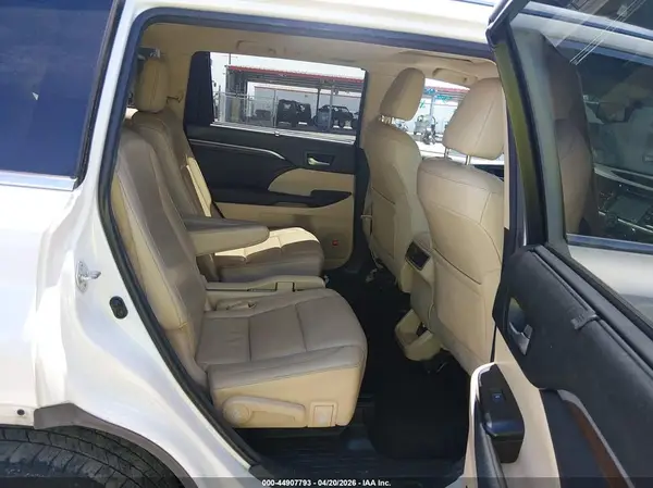 5TDYKRFH1GS135140 2016 TOYOTA HIGHLANDER - Image 8