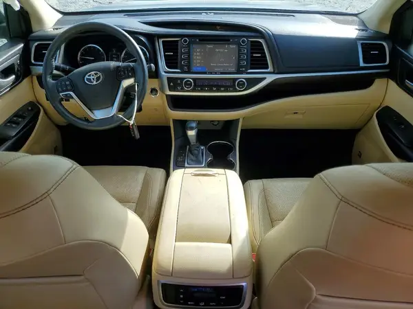 5TDYKRFH1GS147742 2016 TOYOTA HIGHLANDER - Image 8