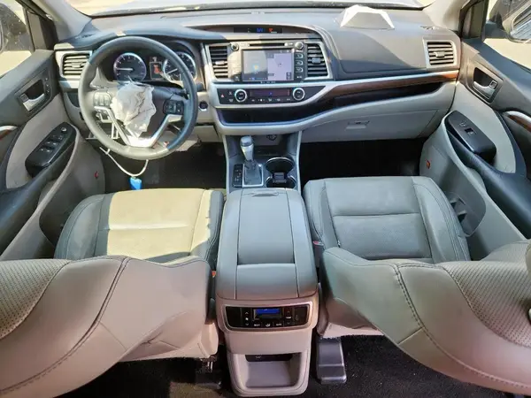 5TDYKRFH1GS147787 2016 TOYOTA HIGHLANDER - Image 8