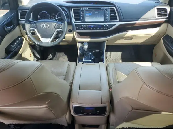 5TDYKRFH1GS152424 2016 TOYOTA HIGHLANDER - Image 8