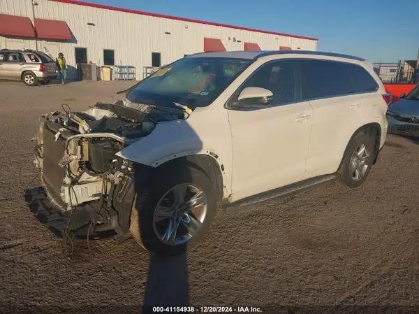 5TDYKRFH1GS152438 2016 TOYOTA HIGHLANDER - Image 2