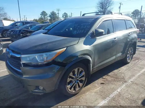 5TDYKRFH1GS174469 2016 TOYOTA HIGHLANDER - Image 2