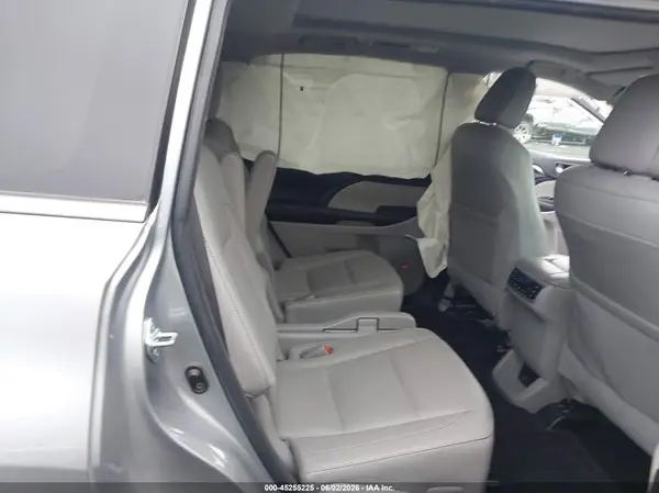 5TDYKRFH1GS176741 2016 TOYOTA HIGHLANDER - Image 8
