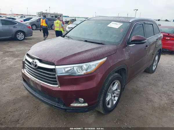 5TDYKRFH2GS147099 2016 TOYOTA HIGHLANDER - Image 2