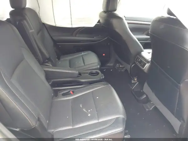 5TDYKRFH2GS152092 2016 TOYOTA HIGHLANDER - Image 8