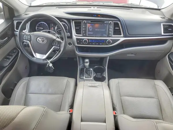 5TDYKRFH2GS163528 2016 TOYOTA HIGHLANDER - Image 8