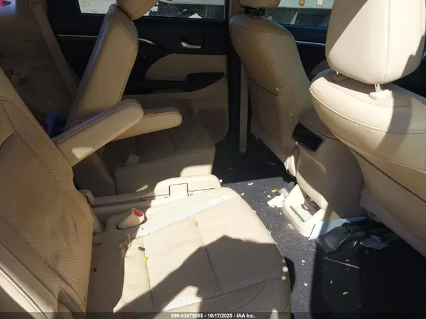 5TDYKRFH3GS150254 2016 TOYOTA HIGHLANDER - Image 8