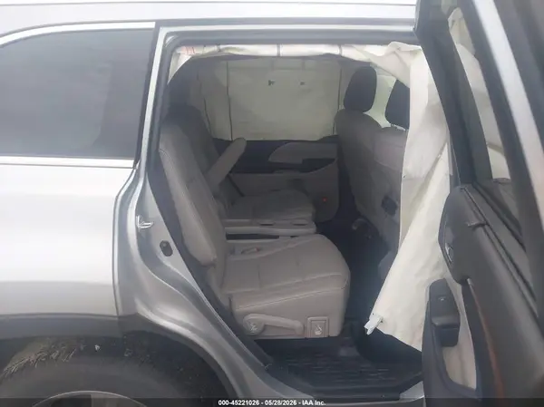 5TDYKRFH3GS158791 2016 TOYOTA HIGHLANDER - Image 8