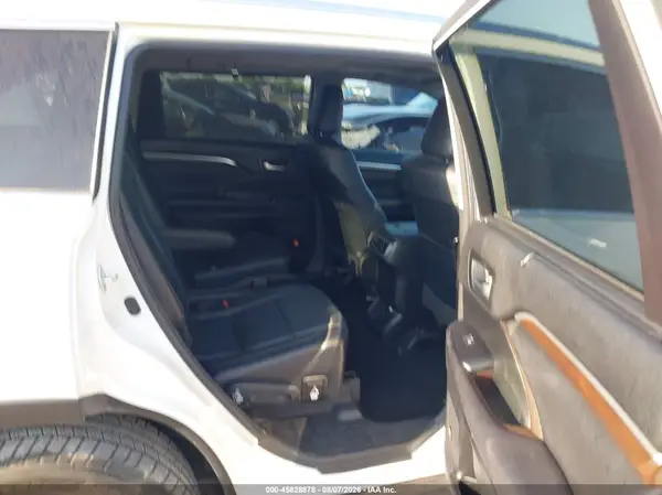 5TDYKRFH3GS170357 2016 TOYOTA HIGHLANDER - Image 8