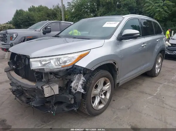 5TDYKRFH4GS152143 2016 TOYOTA HIGHLANDER - Image 2
