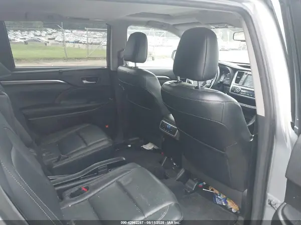 5TDYKRFH4GS152143 2016 TOYOTA HIGHLANDER - Image 8