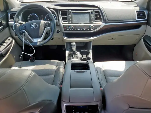 5TDYKRFH4GS166916 2016 TOYOTA HIGHLANDER - Image 8