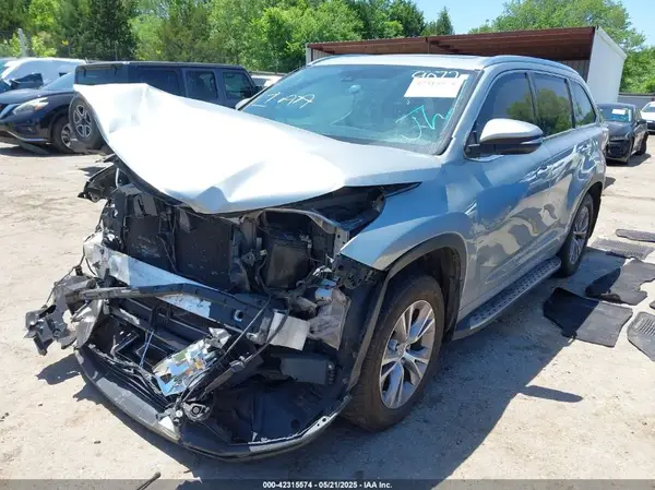 5TDYKRFH4GS169072 2016 TOYOTA HIGHLANDER - Image 2
