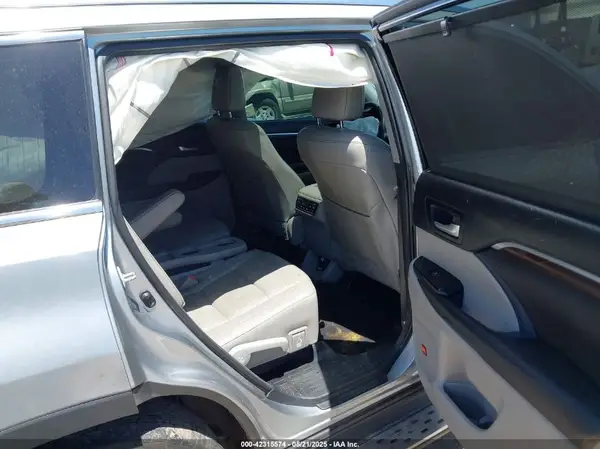 5TDYKRFH4GS169072 2016 TOYOTA HIGHLANDER - Image 8