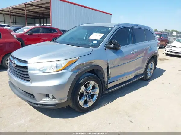 5TDYKRFH5GS123816 2016 TOYOTA HIGHLANDER - Image 2