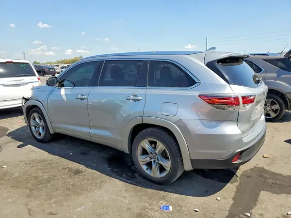 5TDYKRFH5GS129678 2016 TOYOTA HIGHLANDER - Image 2