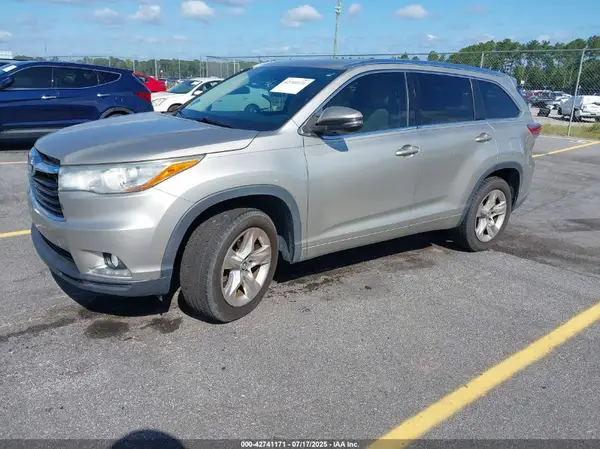 5TDYKRFH5GS161305 2016 TOYOTA HIGHLANDER - Image 2