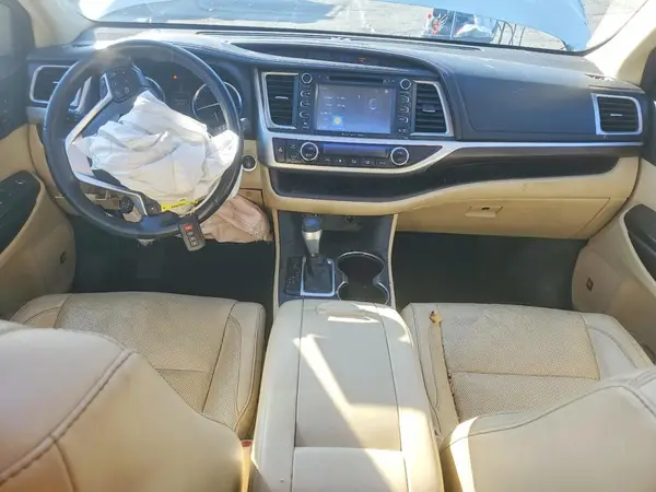 5TDYKRFH5GS170554 2016 TOYOTA HIGHLANDER - Image 8