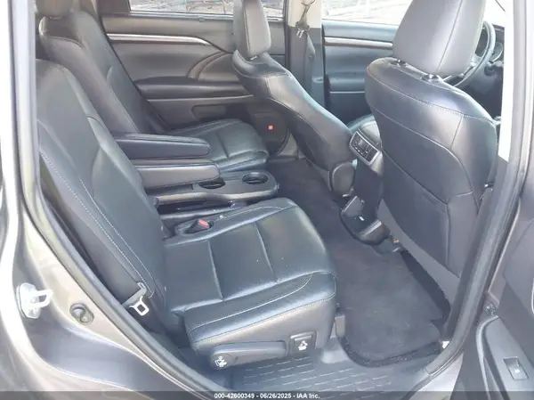 5TDYKRFH6GS140253 2016 TOYOTA HIGHLANDER - Image 8