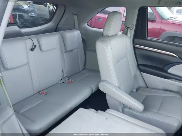 5TDYKRFH7GS138723 2016 TOYOTA HIGHLANDER - Image 8