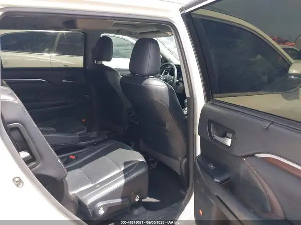 5TDYKRFH8GS122787 2016 TOYOTA HIGHLANDER - Image 8