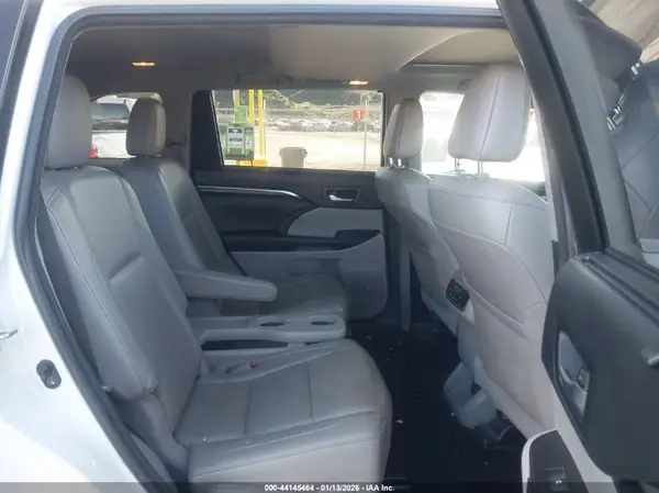 5TDYKRFH8GS181600 2016 TOYOTA HIGHLANDER - Image 8