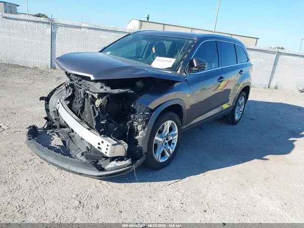 5TDYKRFH9GS131871 2016 TOYOTA HIGHLANDER - Image 2