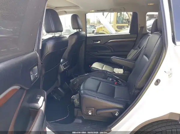 5TDYKRFH9GS133412 2016 TOYOTA HIGHLANDER - Image 8