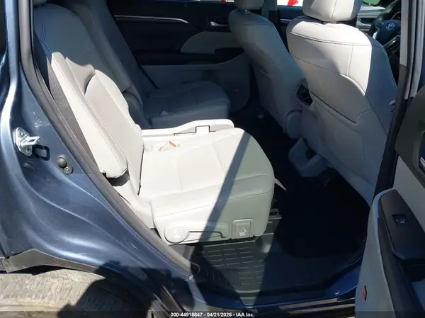 5TDYKRFH9GS152980 2016 TOYOTA HIGHLANDER - Image 8
