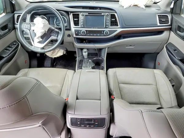 5TDYKRFHXGS122242 2016 TOYOTA HIGHLANDER - Image 8