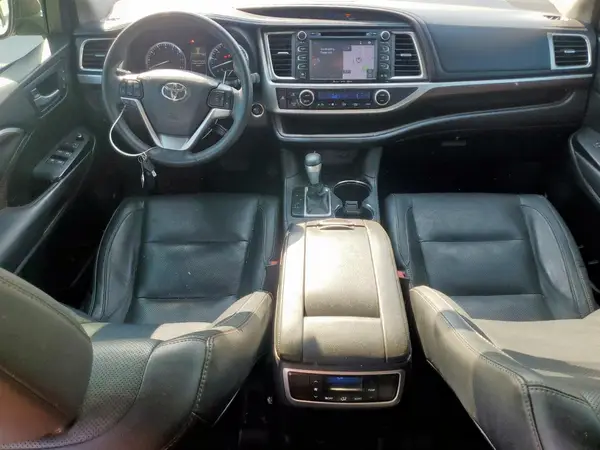 5TDYKRFHXGS137310 2016 TOYOTA HIGHLANDER - Image 8