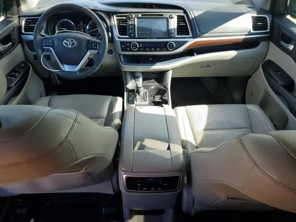 5TDYKRFHXGS157136 2016 TOYOTA HIGHLANDER - Image 8