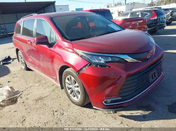 5TDYRKEC0MS027984 2021 TOYOTA SIENNA - Image 1