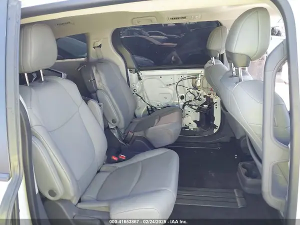 5TDYRKEC0MS034742 2021 TOYOTA SIENNA - Image 8