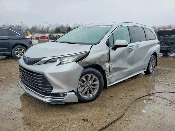 5TDYRKEC0MS058359 2021 TOYOTA SIENNA - Image 1