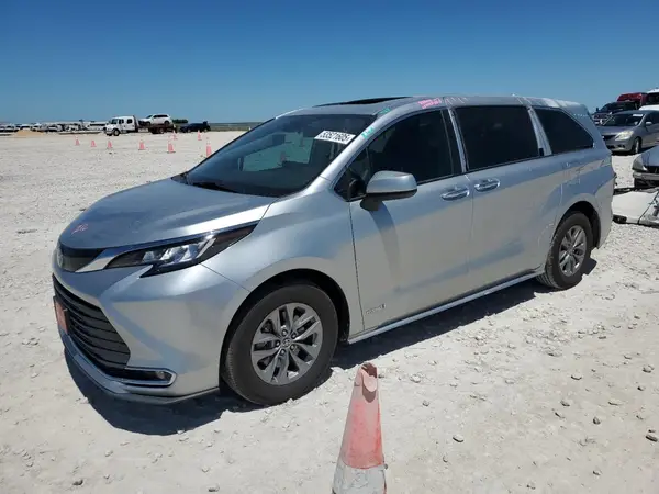 5TDYRKEC0MS068583 2021 TOYOTA SIENNA - Image 1