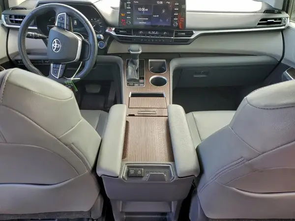 5TDYRKEC0MS072844 2021 TOYOTA SIENNA - Image 8