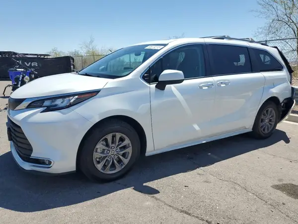 5TDYRKEC0NS086065 2022 TOYOTA SIENNA - Image 1