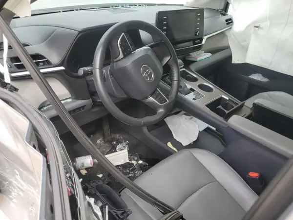 5TDYRKEC0NS119484 2022 TOYOTA SIENNA - Image 8