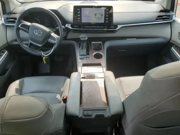 5TDYRKEC0NS128511 2022 TOYOTA SIENNA - Image 8