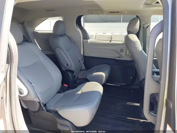 5TDYRKEC0PS143710 2023 TOYOTA SIENNA - Image 8
