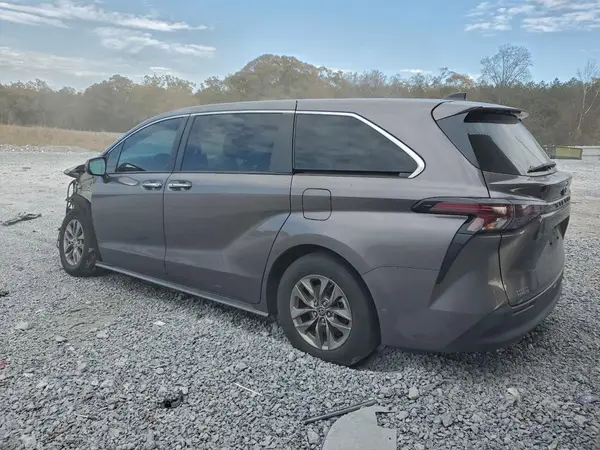 5TDYRKEC0PS145506 2023 TOYOTA SIENNA - Image 2