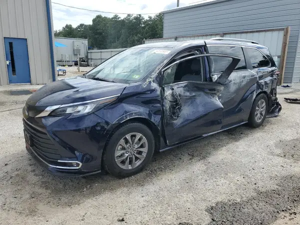 5TDYRKEC0PS156828 2023 TOYOTA SIENNA - Image 1
