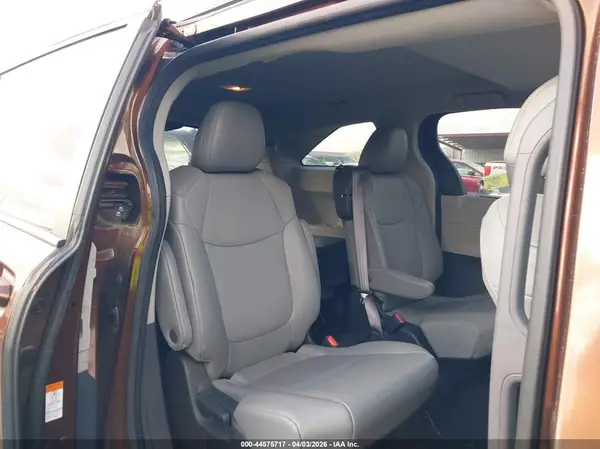 5TDYRKEC0PS169269 2023 TOYOTA SIENNA - Image 8