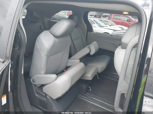 5TDYRKEC0RS208834 2024 TOYOTA SIENNA - Image 8