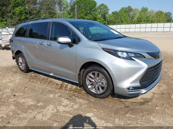5TDYRKEC0RS219249 2024 TOYOTA SIENNA - Image 1