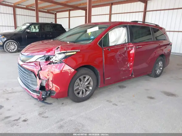 5TDYRKEC1MS027282 2021 TOYOTA SIENNA - Image 2