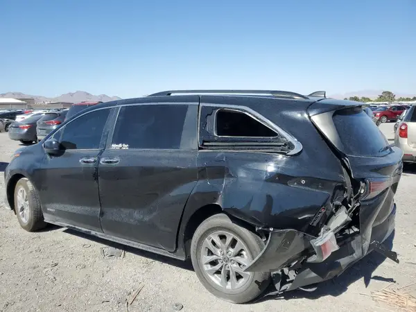 5TDYRKEC1MS064669 2021 TOYOTA SIENNA - Image 2