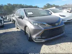 5TDYRKEC1NS085457 2022 TOYOTA SIENNA