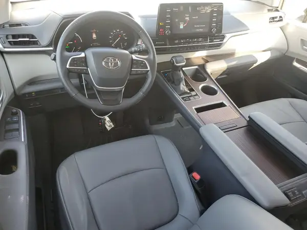 5TDYRKEC1NS085975 2022 TOYOTA SIENNA - Image 8